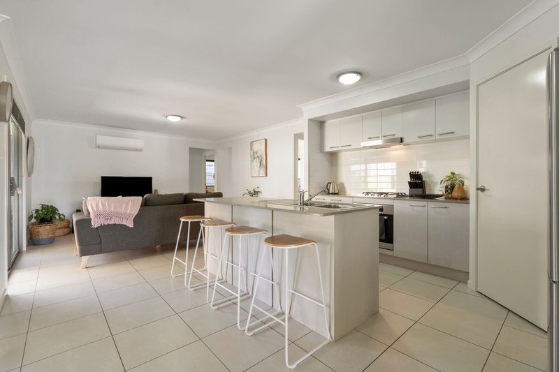 Photo - 7 Dandalup Avenue, Ormeau Hills QLD 4208 - Image 3