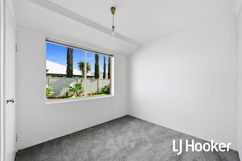 Photo - 7 Danforth Crescent, Alkimos WA 6038 - Image 11