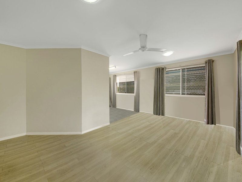 Photo - 7 Daniel Drive, New Auckland QLD 4680 - Image 4