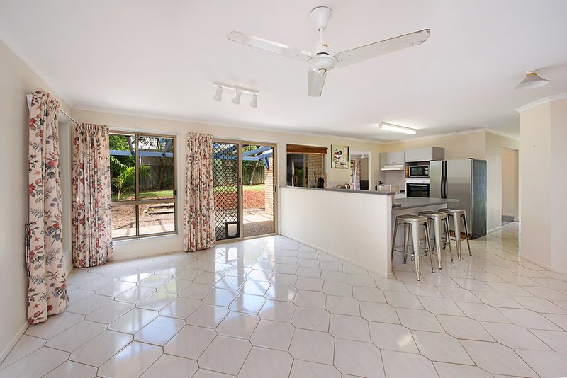 Photo - 7 Danielle Place, Buderim QLD 4556 - Image 4