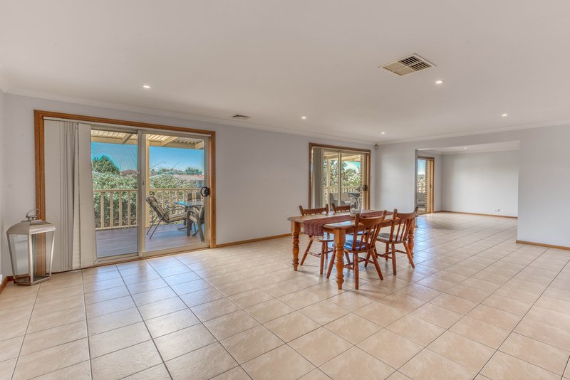 Photo - 7 Danthonia Street, Mount Annan NSW 2567 - Image 4