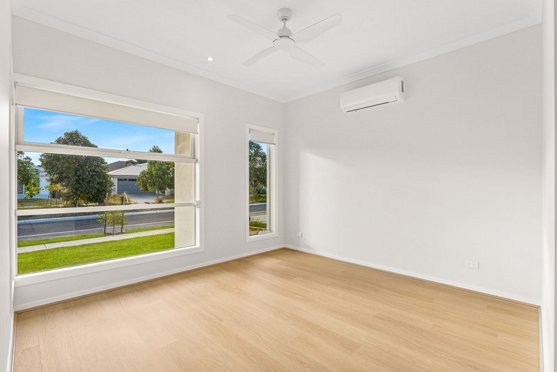 Photo - 7 Darrau Avenue, Yarrabilba QLD 4207 - Image 23
