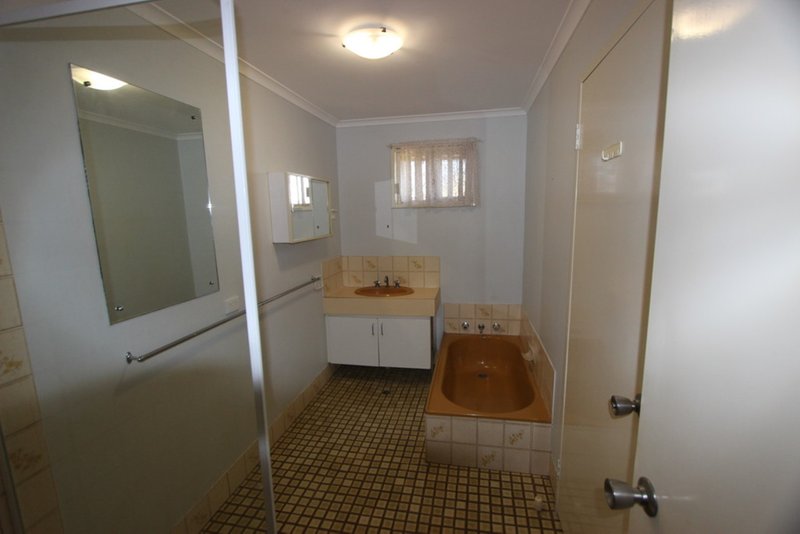 Photo - 7 Datson Close, Millars Well WA 6714 - Image 7