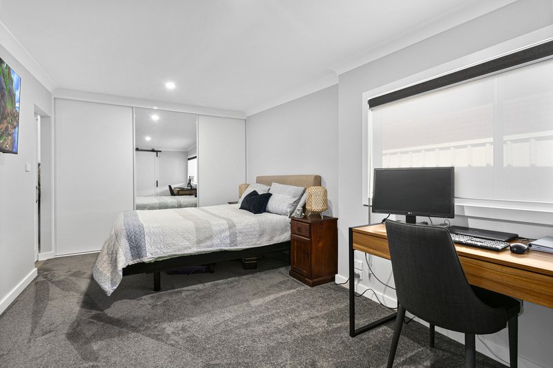 Photo - 7 David Avenue, Oak Flats NSW 2529 - Image 8