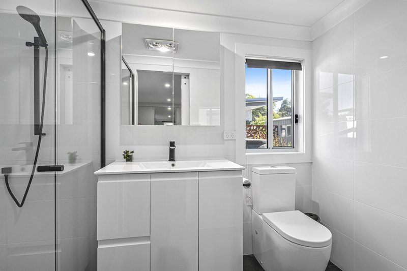 Photo - 7 David Avenue, Oak Flats NSW 2529 - Image 10