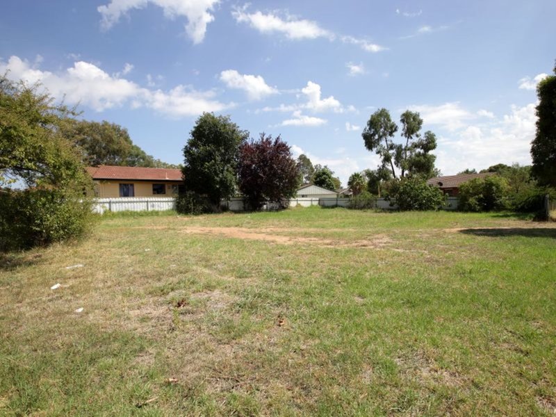 7 Davies Place, Tolland NSW 2650