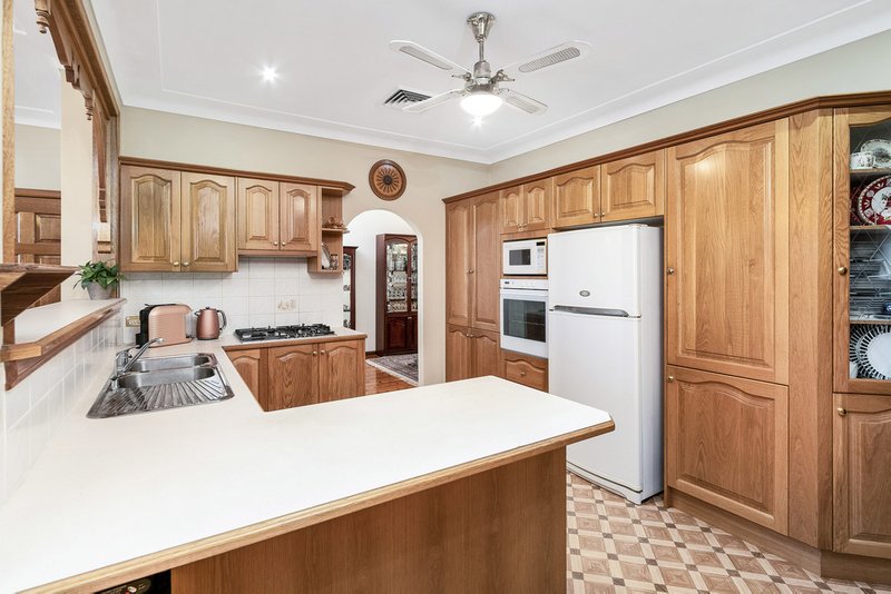 Photo - 7 Dawn Avenue, Chester Hill NSW 2162 - Image 5