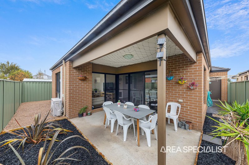 Photo - 7 Day Lilly Court, Pakenham VIC 3810 - Image 7