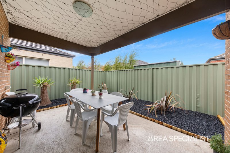 Photo - 7 Day Lilly Court, Pakenham VIC 3810 - Image 9