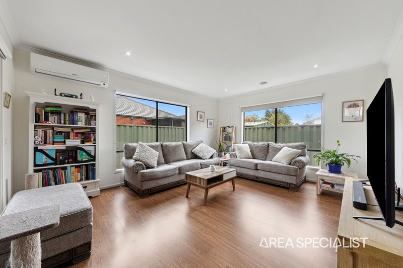 Photo - 7 Day Lilly Court, Pakenham VIC 3810 - Image 11