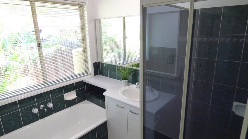 Photo - 7 Dayspring Street, Sunrise Beach QLD 4567 - Image 5