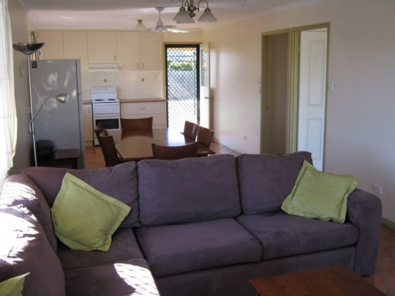 Photo - 7 Delaney Court, Tannum Sands QLD 4680 - Image 24