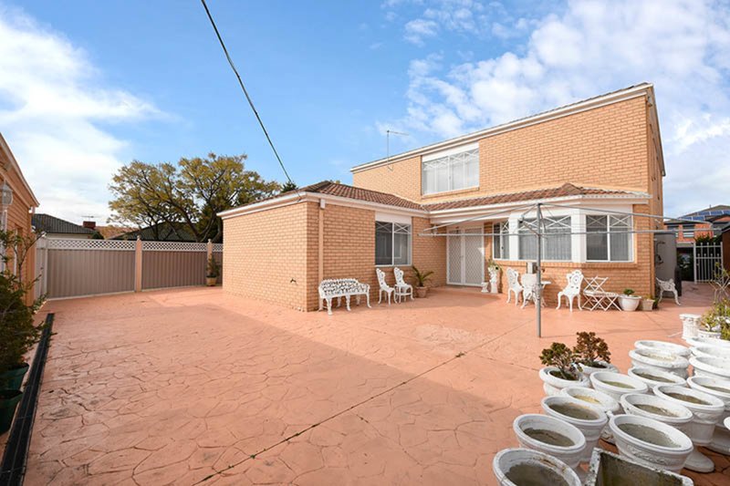 Photo - 7 Delphinius Crescent, Roxburgh Park VIC 3064 - Image 12