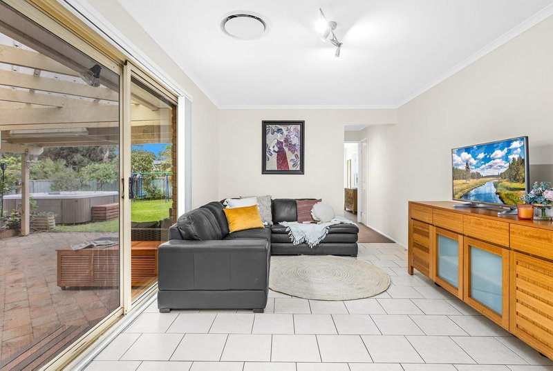Photo - 7 Denham Drive, Horsley NSW 2530 - Image 4