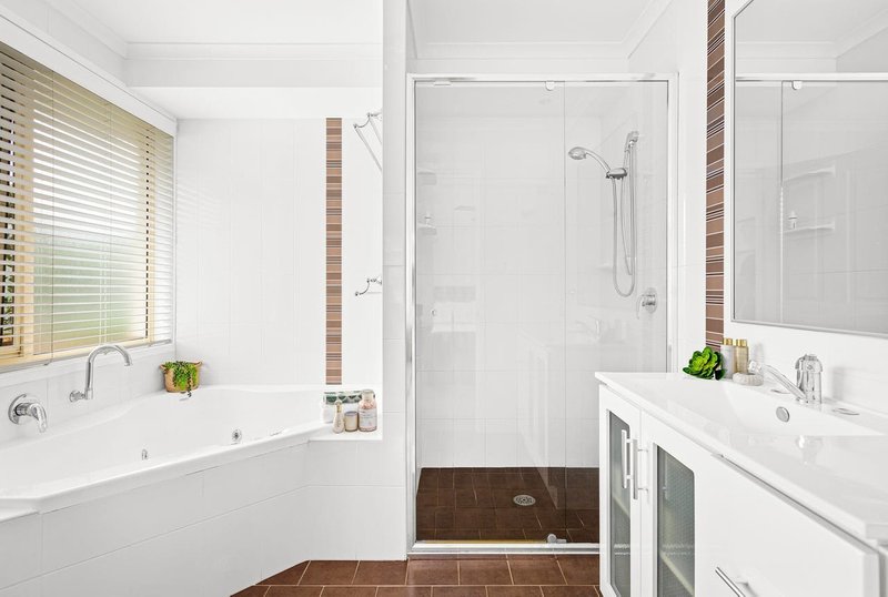 Photo - 7 Denham Drive, Horsley NSW 2530 - Image 5