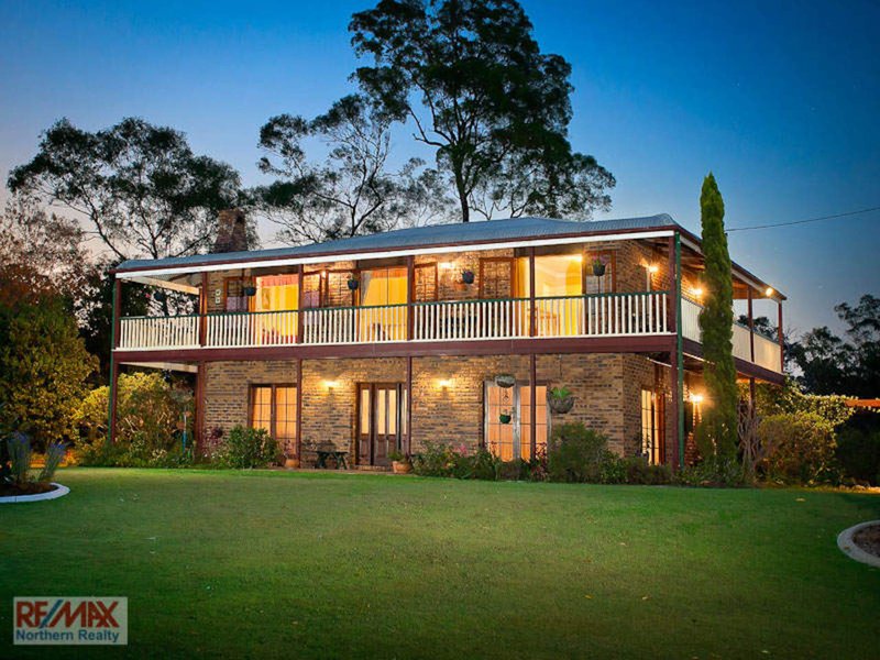 7 Denniston Court, Clear Mountain QLD 4500