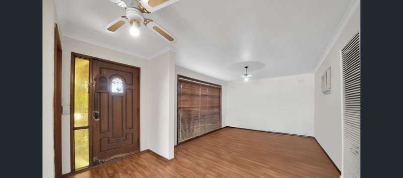 Photo - 7 Denton Avenue, St Albans VIC 3021 - Image 2