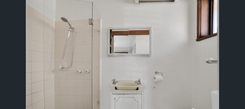 Photo - 7 Denton Avenue, St Albans VIC 3021 - Image 5