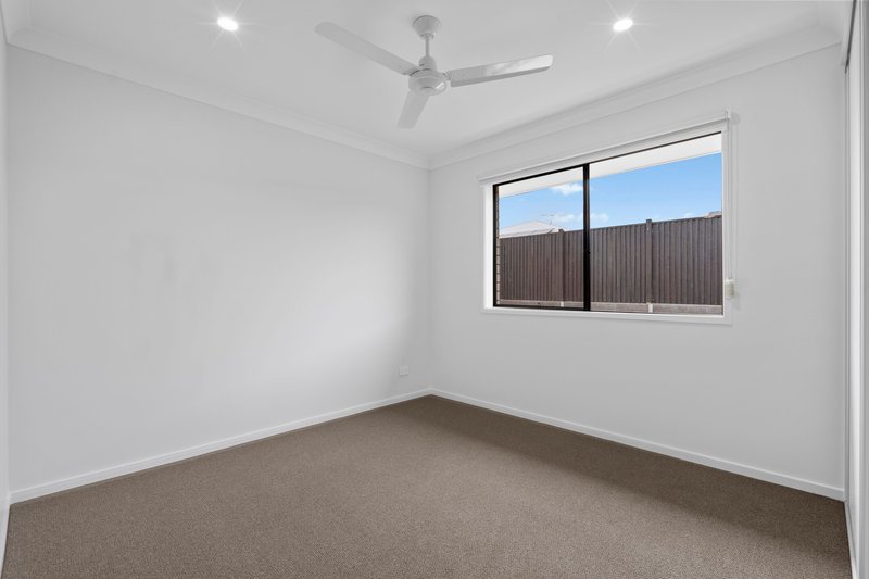 Photo - 7 Deshon Close, Yarrabilba QLD 4207 - Image 10