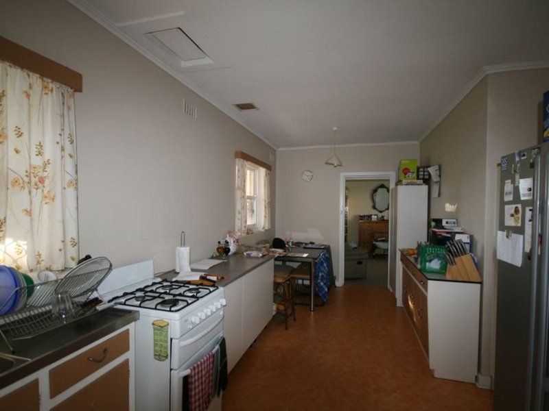 Photo - 7 Desmond Avenue, Pooraka SA 5095 - Image 3