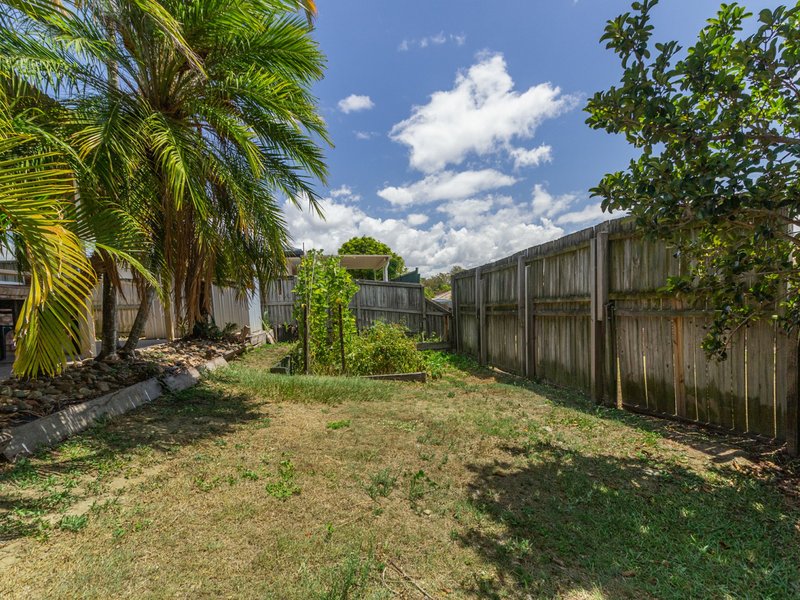 Photo - 7 Diamantina Street, Hillcrest QLD 4118 - Image 11