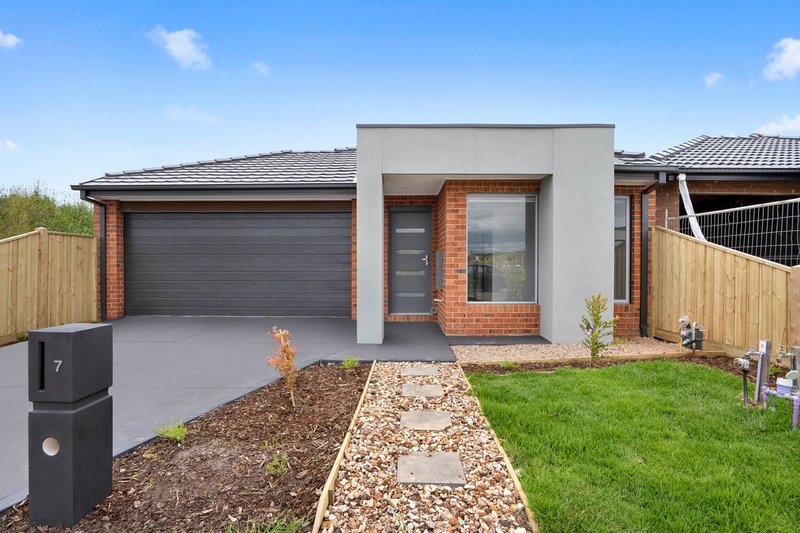 7 Dingo Road, Beveridge VIC 3753