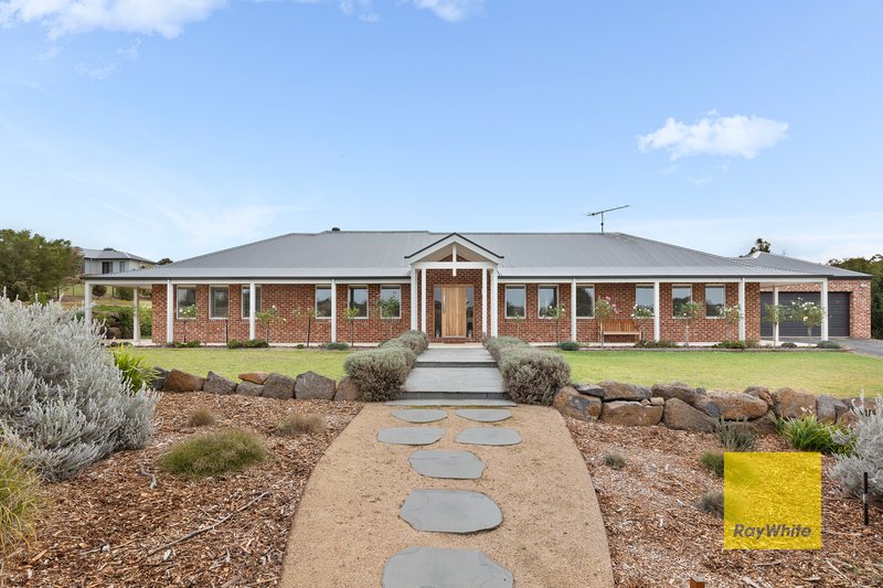 7 Dinnys Lane, Batesford VIC 3213