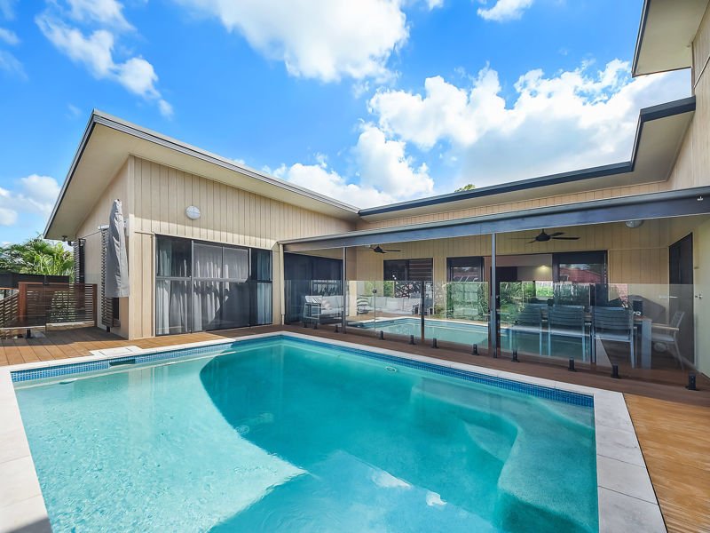 7 Diorama Court, Eatons Hill QLD 4037