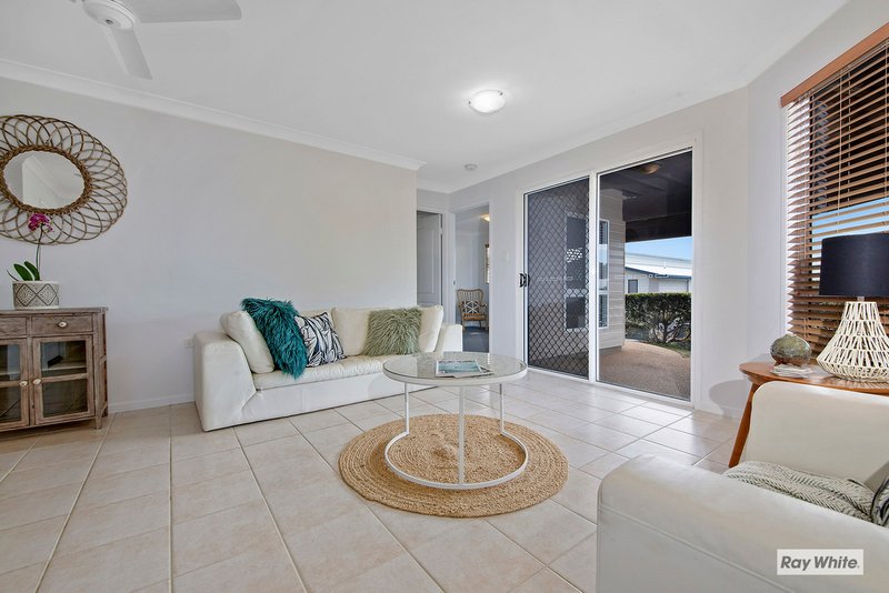 Photo - 7 Discovery Crescent, Rosslyn QLD 4703 - Image 7