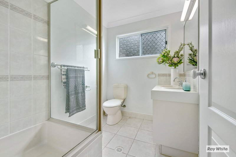 Photo - 7 Discovery Crescent, Rosslyn QLD 4703 - Image 13