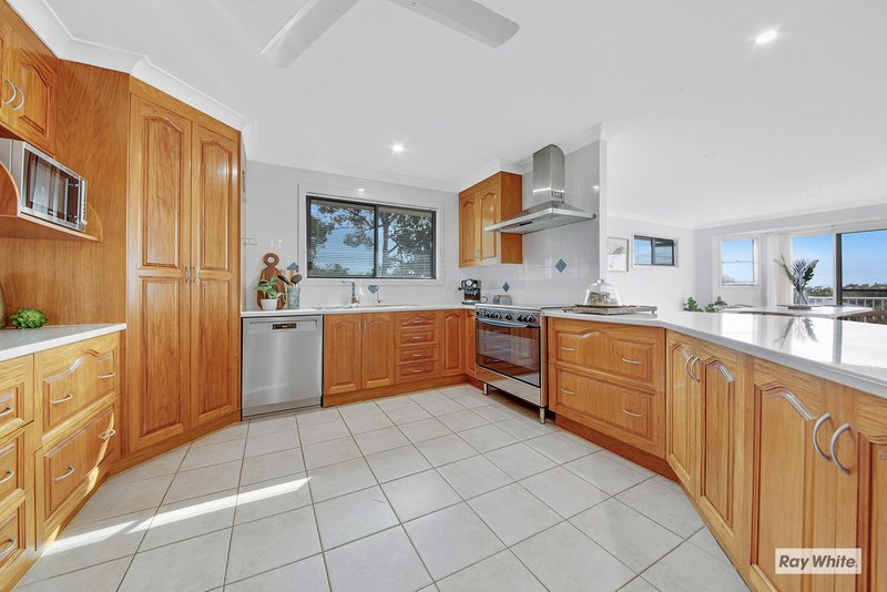 Photo - 7 Discovery Crescent, Rosslyn QLD 4703 - Image 15