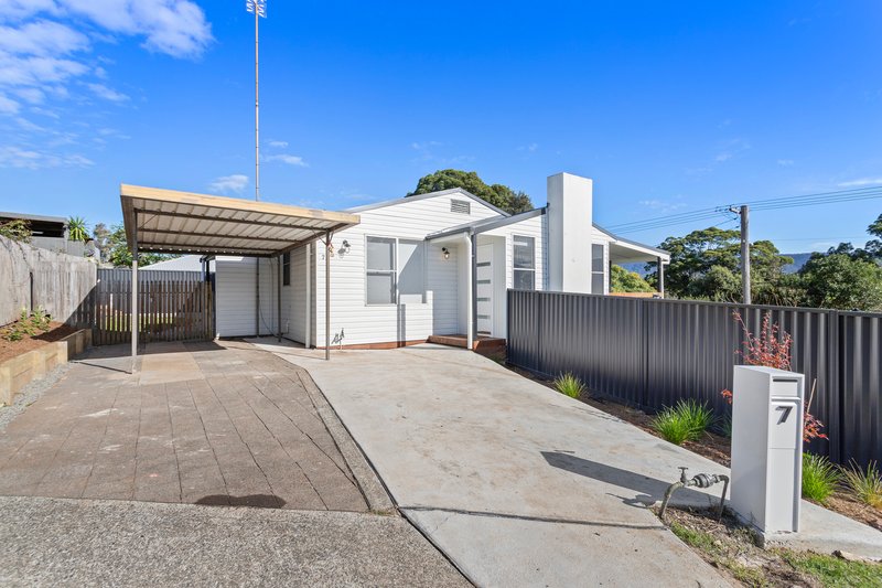 Photo - 7 Dolan Street, Dapto NSW 2530 - Image 10