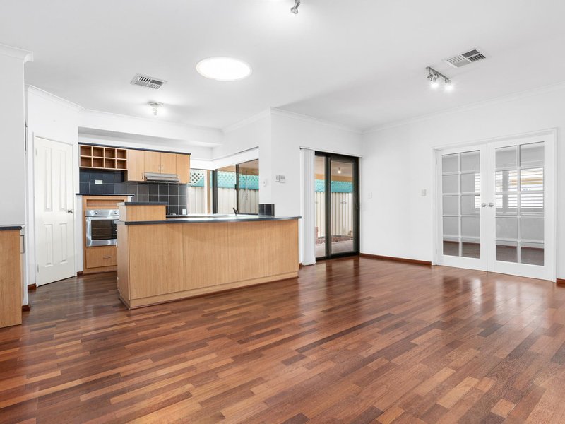 Photo - 7 Domain Circle, Success WA 6164 - Image 1