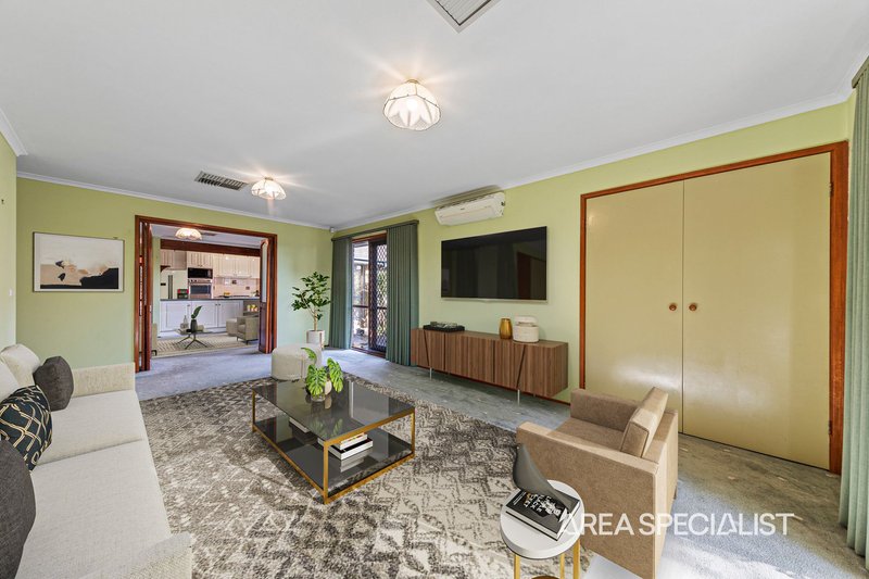 Photo - 7 Don Juan Court, Narre Warren VIC 3805 - Image 6