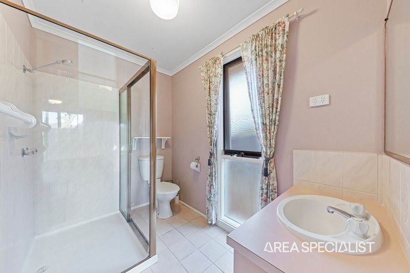 Photo - 7 Don Juan Court, Narre Warren VIC 3805 - Image 8