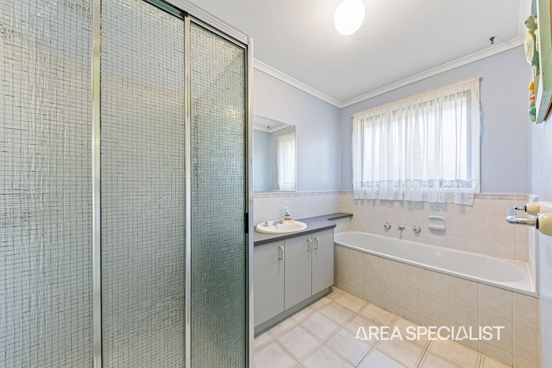 Photo - 7 Don Juan Court, Narre Warren VIC 3805 - Image 11