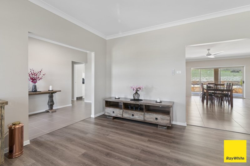 Photo - 7 Donoghoe Place, Bungendore NSW 2621 - Image 6