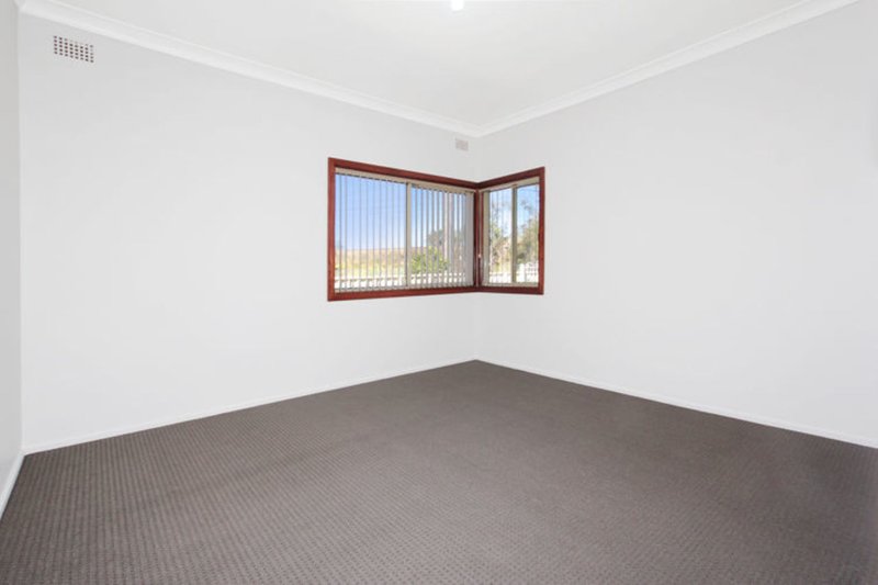 Photo - 7 Doonside Crescent, Blacktown NSW 2148 - Image 3