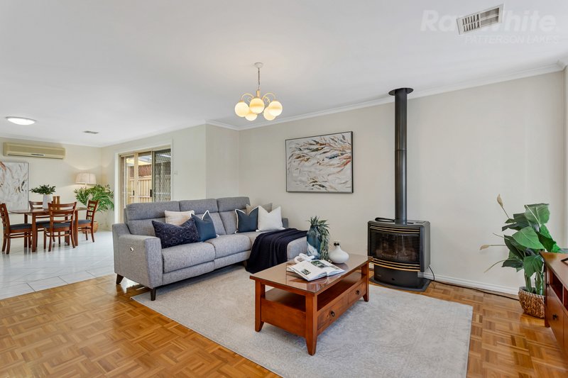 Photo - 7 Dotterel Court, Chelsea Heights VIC 3196 - Image 2