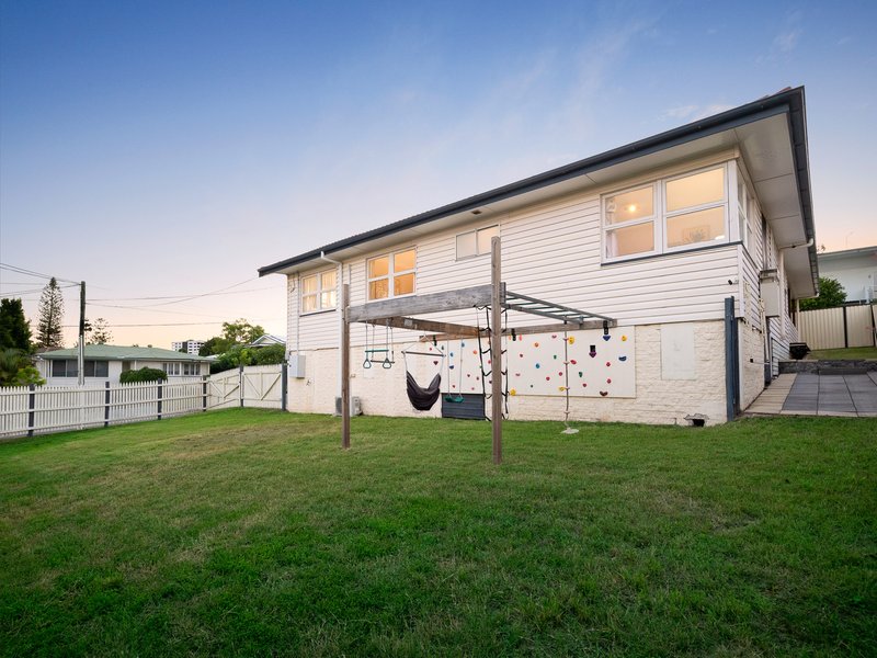 Photo - 7 Dowrie Street, Upper Mount Gravatt QLD 4122 - Image 25