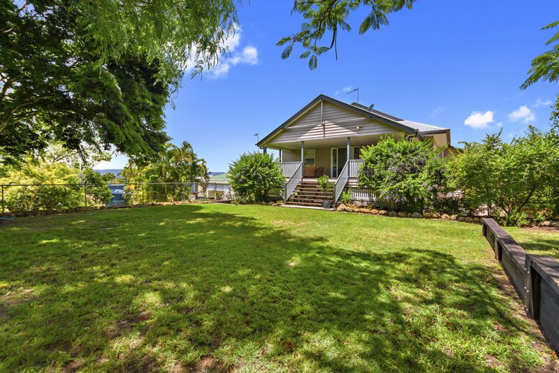 Photo - 7 Drem Street, Toogoolawah QLD 4313 - Image 2