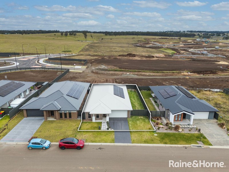 Photo - 7 Drover Drive, Lochinvar NSW 2321 - Image 16