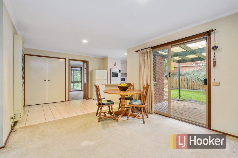 Photo - 7 Drysdale Court, Hampton Park VIC 3976 - Image 4