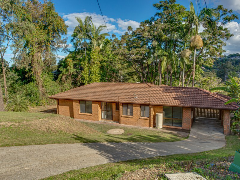 Photo - 7 Duchess Court, Tallai QLD 4213 - Image 1