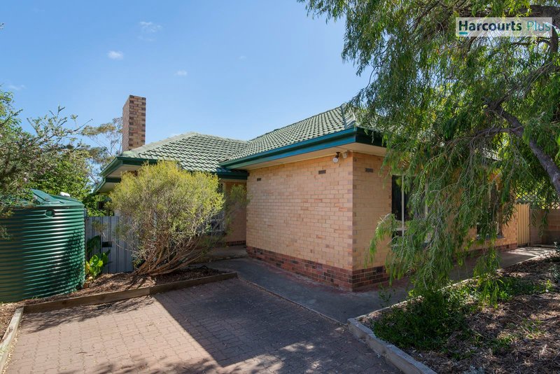 Photo - 7 Dudley Crescent, Marino SA 5049 - Image 3