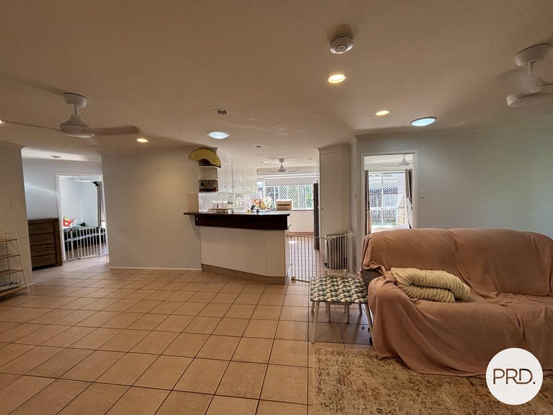 Photo - 7 Dundee Court, Beaconsfield QLD 4740 - Image 5