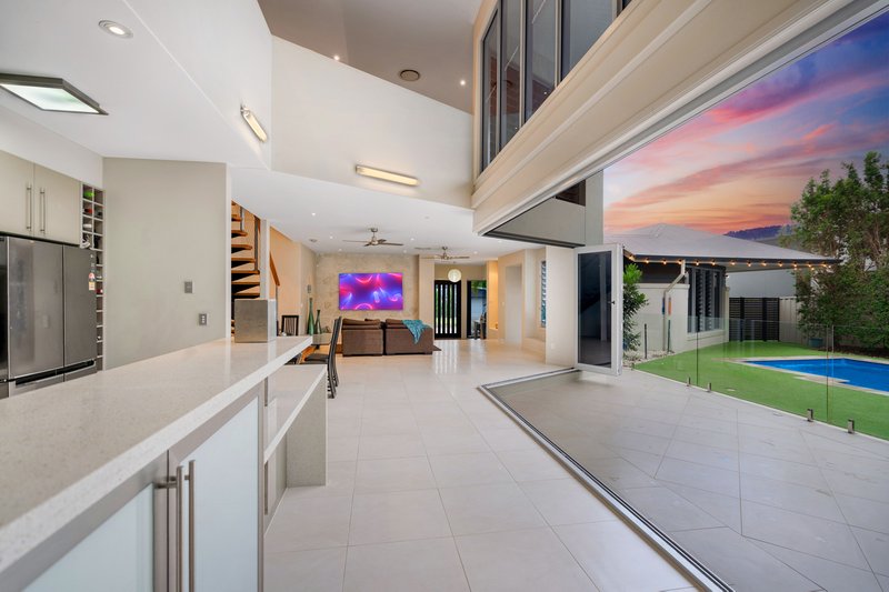 Photo - 7 Dunebean Drive, Banksia Beach QLD 4507 - Image 7