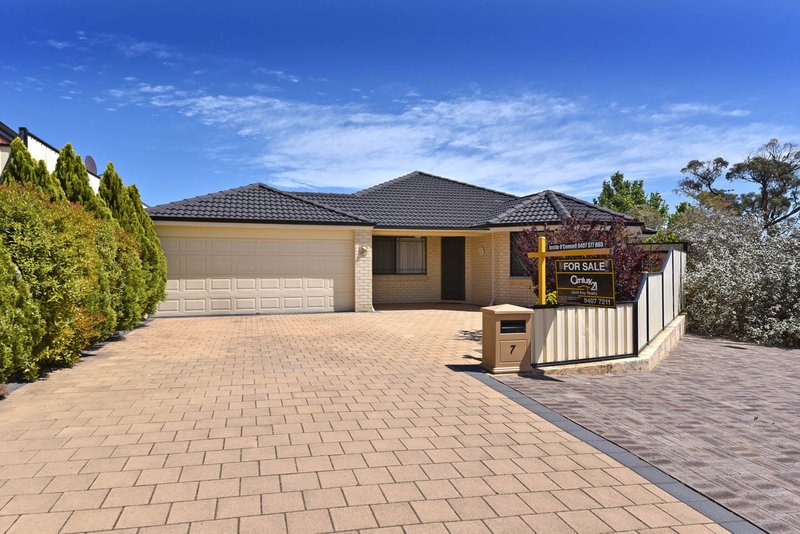 7 Durs Place, Clarkson WA 6030