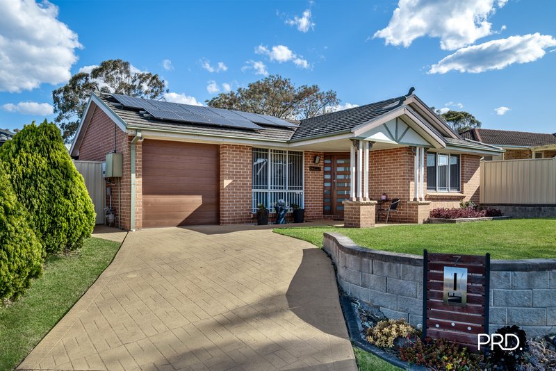 Photo - 7 Dutba Place, Glenmore Park NSW 2745 - Image 2