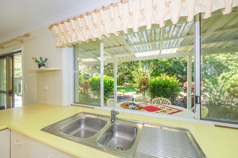 Photo - 7 Eagle Court, Banksia Beach QLD 4507 - Image 3